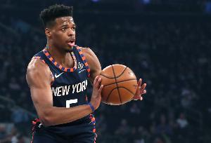 老熟人！隊(duì)記：本周尼克斯試訓(xùn)了17年9號(hào)秀小丹尼斯-史密斯