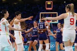 王思雨&楊力維明年還打世界杯嗎？楊毅：宮魯鳴肯定換人 要練新人