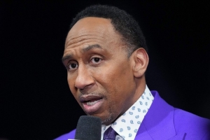 堪比NBA球星年薪！美記：名嘴A-史密斯年收入接近4000萬(wàn)美元