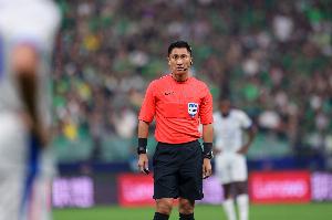 直播吧：足協(xié)申報(bào)2026國(guó)際裁判人選，馬寧屆時(shí)47歲將創(chuàng)最高齡紀(jì)錄