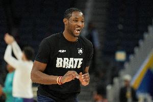 經(jīng)紀(jì)人：庫明加會(huì)接受兩年4500萬帶交易否決權(quán)或均薪3000萬的合同