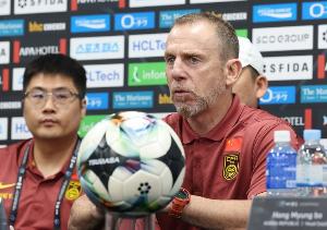 馬德興國青隊(duì)觀察：缺少“王鈺棟” 這樣的尖子球員 各位置較均衡