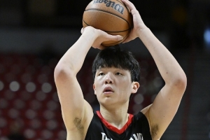 隊(duì)記：楊瀚森有成為球星的潛力 開(kāi)拓者賭一把不虧&反正還有克林根