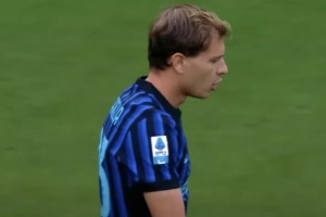 意媒：巴雷拉近期狀態(tài)不佳，對尤文遠(yuǎn)射偏出后他抱怨自己倒霉透了