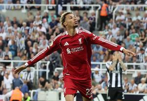 利物浦舊將：?；倏说纳溟T(mén)非常聰明，快速觸球后將球送入了遠(yuǎn)角