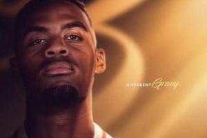 赫拉芬貝赫神仙球！詹?。赫埥兴栋退闺惡?，30分鐘傳射建功！