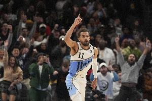 夸梅：吹楊的數(shù)據(jù)確實亮眼 但我寧愿選擇費舍爾 他總能為隊友補位