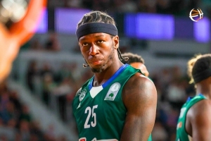 朗尼-沃克視納恩為赴歐打球榜樣！納恩：我只是相信我自己