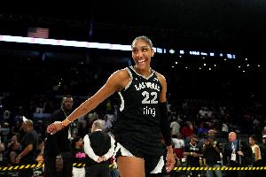 統(tǒng)治力！阿賈-威爾遜本賽季同時攬下MVP和DPOY兩項大獎