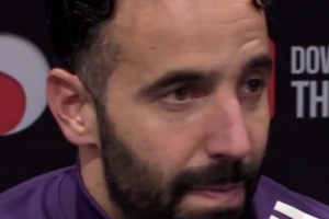 阿莫林回應(yīng)教皇梗：??那只是個(gè)玩笑，下場贏了我會再講一個(gè)