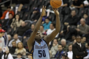 扎克-蘭多夫：現(xiàn)在打的是無位置籃球 內(nèi)線球員需要能投能防