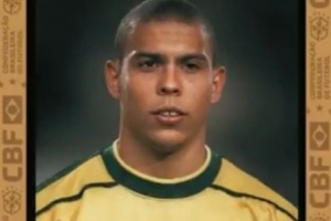 羅納爾多今天49歲生日，巴西隊(duì)送祝福：你讓9號成為敬畏的象征