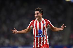 TA：萊萬(wàn)預(yù)計(jì)本賽季結(jié)束后離隊(duì)，巴薩視阿爾瓦雷斯為潛在接班人