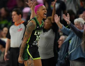 水星末節(jié)崩盤(pán)！“三雙姐”下半場(chǎng)僅2分 神將23分8板7助5斷山貓1-0