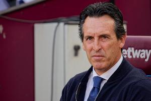 埃梅里：多打一人本該贏下比賽，我們必須努力恢復(fù)并重塑自身身份