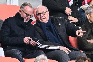 魯梅尼格談穆勒：我們都希望前球員在拜仁任職，他很了解俱樂部