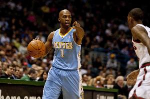 霍勒迪：我看過比盧普斯打球 我們的風格&對比賽的理解如出一轍