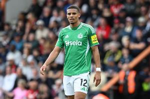 佳夫：英超的長傳球真多，我更熟悉四后衛(wèi)但是三后衛(wèi)也沒問題