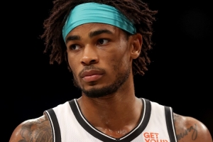 上季3次被驅(qū)逐&領(lǐng)4惡犯！克拉克斯頓：我必須更沉著 避免場上失控