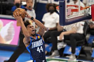 NBA生涯場均2分1.1板！Scotto：灰熊與小查理-布朗達(dá)成了簽約協(xié)議