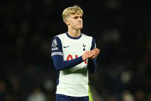 熱刺小將貝里瓦爾談曾與巴薩總監(jiān)德科會面，但決定加盟熱刺