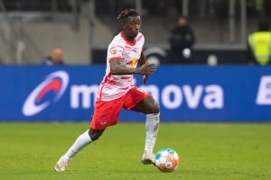 萊比錫官方：施拉格和海達拉無緣戰(zhàn)沃爾夫斯堡，亨里希斯繼續(xù)缺席