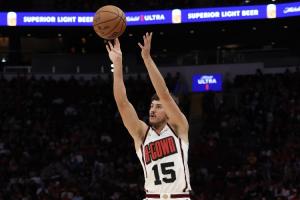 頂替范喬丹？謝潑德處子賽季3次首發(fā) 場(chǎng)均19.7分2斷三分命中率52%