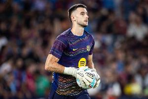 巴薩官方：霍安-加西亞今日接受了左膝手術(shù)，恢復(fù)時間預(yù)計4到6周