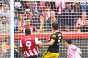 這球真沒辦法！伊戈爾左腳爆射球直入十分角，巴因德爾無奈目送