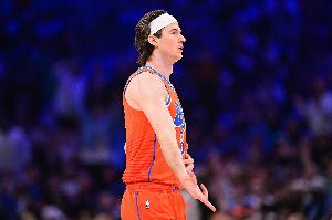 G聯(lián)盟場(chǎng)均18.6分9板3.1帽！雷霆官方：與卡爾森完成雙向合同續(xù)約