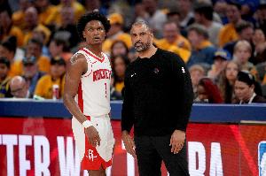 KD帶來質(zhì)變！火箭打造頂配鋒線群托底 無后場深度仍是爭冠熱門？