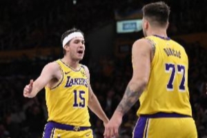 機遇與挑戰(zhàn)并存！里夫斯賽季前瞻：合同年與東契奇搭檔是福是禍？