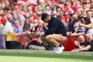 太陽報(bào)：曼聯(lián)關(guān)注阿莫林接替人，格拉斯納、赫爾澤勒、伊勞拉在列