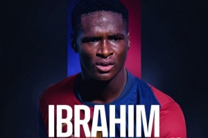 每體：巴薩小將迪亞拉恢復(fù)良好，預(yù)計(jì)將在幾周內(nèi)正式傷愈回歸