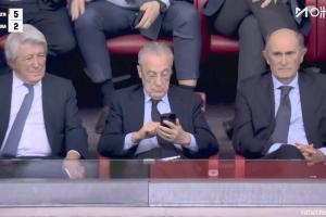 被轟入5球！弗洛倫蒂諾場邊看手機，哨響后面無表情同旁人握手