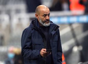 記者：努諾執(zhí)教西漢姆聯(lián)后，球隊(duì)的首個(gè)主場(chǎng)比賽仍將遭球迷抵制