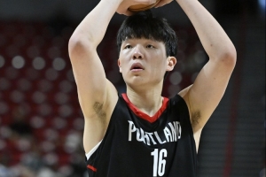 楊瀚森：我看的首場(chǎng)NBA是2016騎勇?lián)屍?當(dāng)時(shí)我才10歲感覺(jué)很無(wú)聊