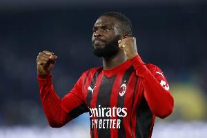 托莫里：阿萊格里要求我們集體防守，這3分實(shí)至名歸