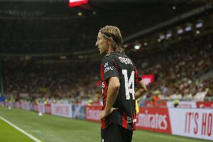 家有一老！40歲莫德里奇加盟米蘭后5場意甲全部首發(fā)，3場踢滿全場