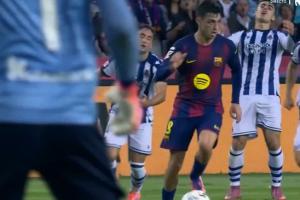 這球感絕了！佩德里絲滑帶球過(guò)人，皇社球員起身無(wú)奈攤手