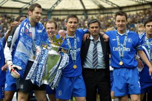 僅15粒丟球空前絕后！穆帥的首個英超賽季：29勝8平1負(fù)，95分奪冠