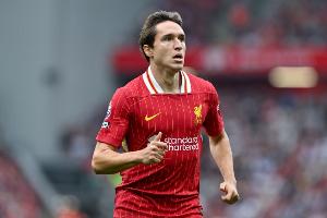 斯洛特：基耶薩落選本輪歐冠名單，是因?yàn)樗芰它c(diǎn)小傷