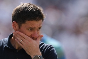 TA：皇馬去歐冠客場(chǎng)的氣氛像參加葬禮，內(nèi)部認(rèn)為球隊(duì)缺乏領(lǐng)導(dǎo)力