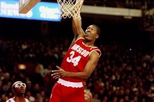 杜蘭特：奧拉朱旺在整個(gè)籃球界設(shè)立了標(biāo)桿 希望能夠達(dá)到他的高度