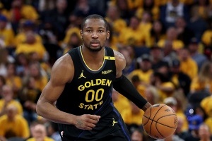 Siegel：庫明加合同對(duì)交易非常友好 26年可成自由球員探求長(zhǎng)約