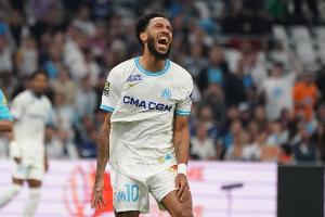 36歲3個(gè)月，奧巴梅揚(yáng)成為馬賽隊(duì)史歐冠參與進(jìn)球最年長球員