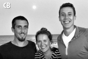 哥哥因精神分裂自殺！鄧羅創(chuàng)立基金會(huì) 旨在幫助身患精神分裂人群