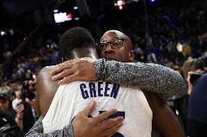 我不是錫伯杜！邁克-布朗：賽季很長 不想球員在最后被耗盡