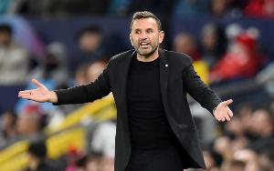 加拉塔薩雷主帥布魯克曾在06年進(jìn)球戰(zhàn)勝紅軍，如今作為主帥再取勝