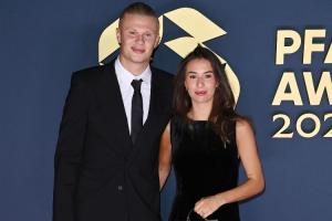 哈蘭德建議單身人士：多出門社交，總會在最不經(jīng)意的時候找到女友